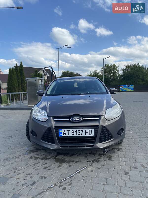 Хэтчбек Ford Focus 2011 в Ивано-Франковске
