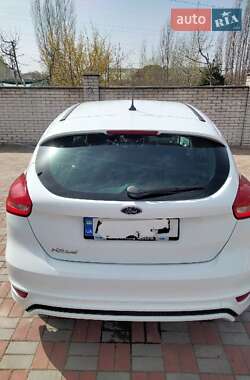 Хэтчбек Ford Focus 2017 в 