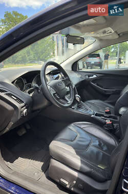 Седан Ford Focus 2016 в 