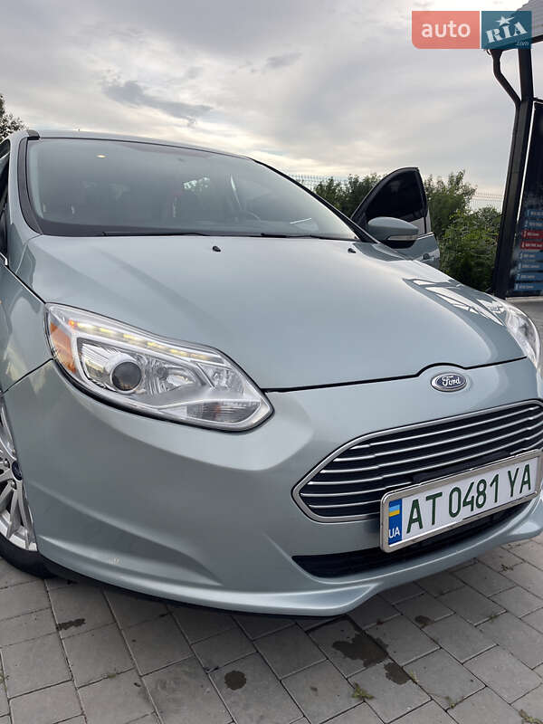 Хэтчбек Ford Focus 2013 в Ивано-Франковске