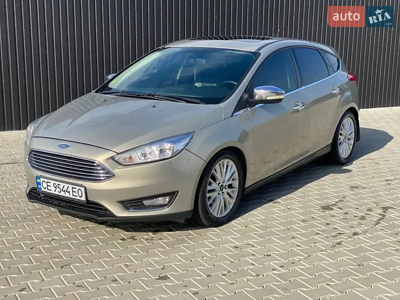 Хэтчбек Ford Focus 2015 в 