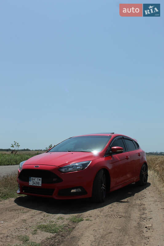 Хэтчбек Ford Focus 2015 в Одессе фото 3 Хэтчбек Ford Focus 2015 в Одессе