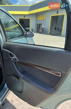 Хэтчбек Ford Focus 1999 в Изюме