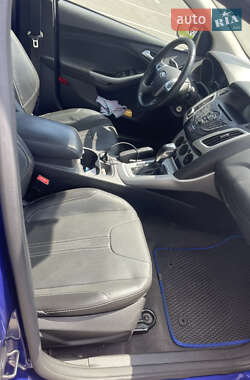 Хэтчбек Ford Focus 2014 в Киеве