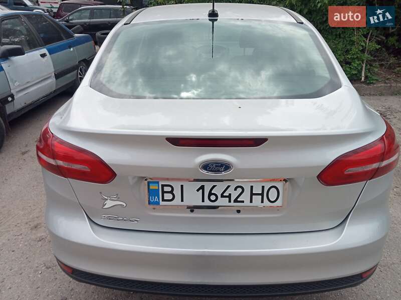 Седан Ford Focus 2015 в Полтаві фото Седан Ford Focus 2015 в Полтаві