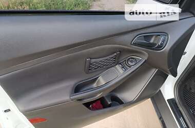 Седан Ford Focus 2017 в 