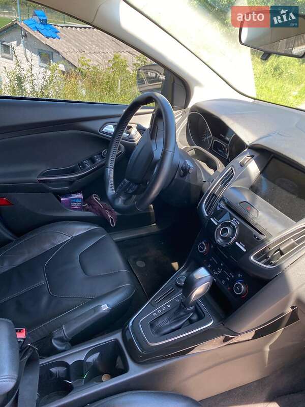 Хэтчбек Ford Focus 2016 в Днепре