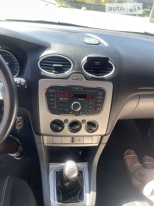 Универсал Ford Focus 2010 в Запорожье фото 6 Универсал Ford Focus 2010 в Запорожье