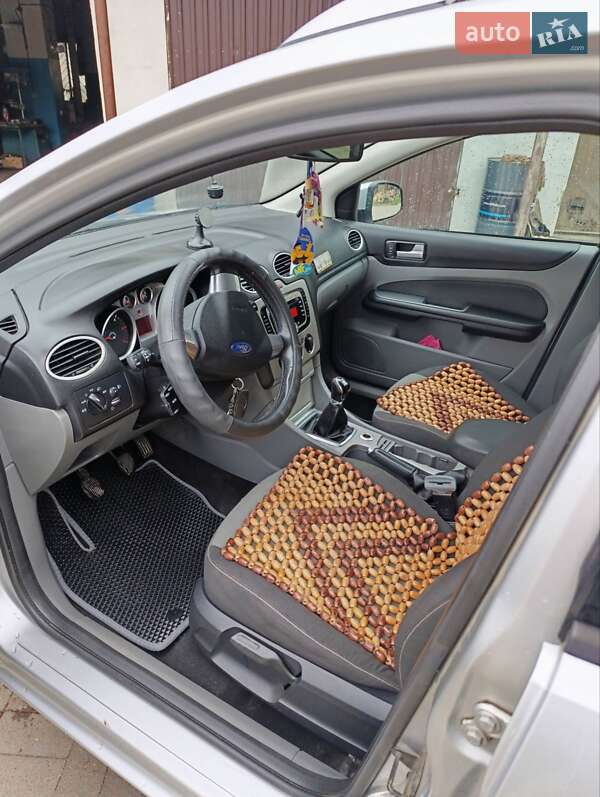 Універсал Ford Focus 2010 в Ратному