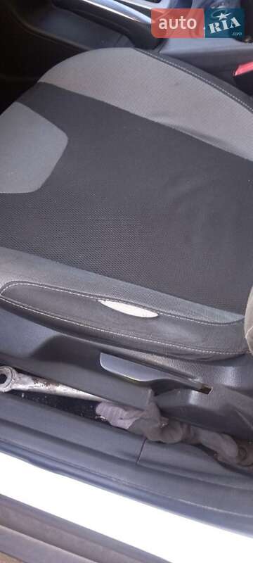 Хэтчбек Ford Focus 2012 в Киеве