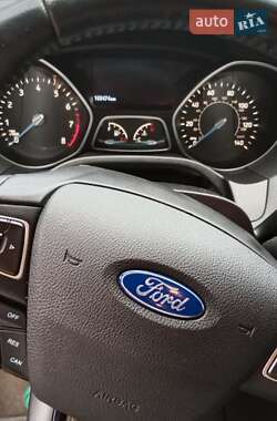 Седан Ford Focus 2016 в Воловце