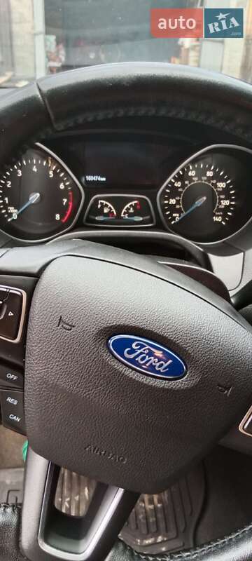 Седан Ford Focus 2016 в Воловце