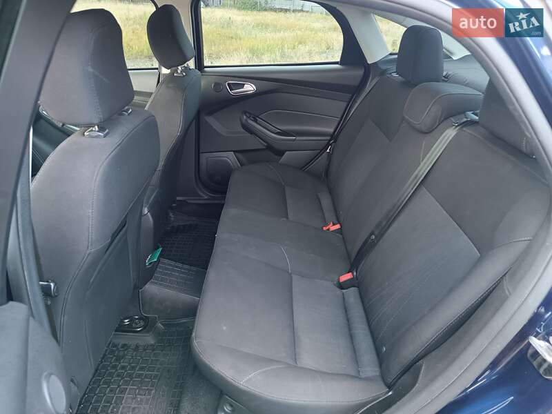 Седан Ford Focus 2017 в Киеве