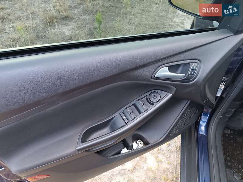 Седан Ford Focus 2017 в Киеве