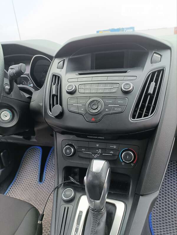 Седан Ford Focus 2015 в Львове