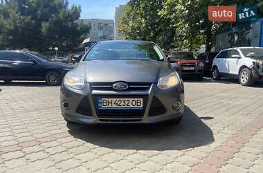 Седан Ford Focus 2014 в 