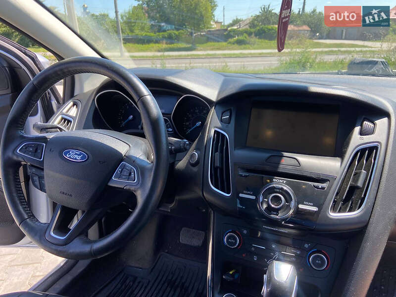 Хетчбек Ford Focus 2015 в Полтаві