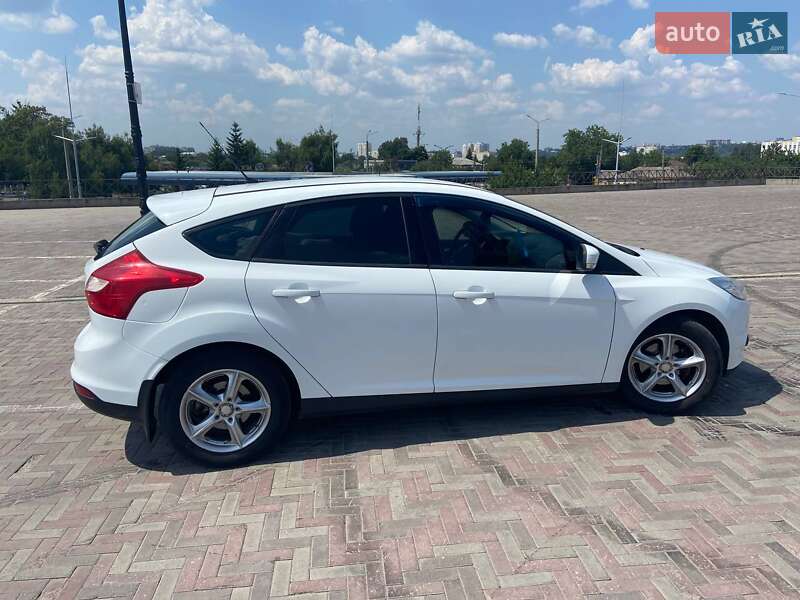 Хэтчбек Ford Focus 2013 в Харькове