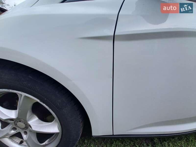 Хэтчбек Ford Focus 2013 в Харькове