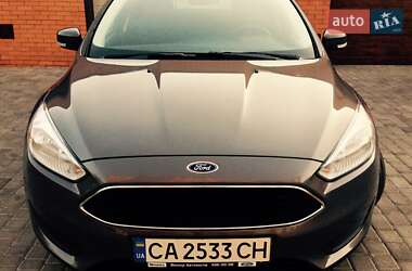 Седан Ford Focus 2015 в 