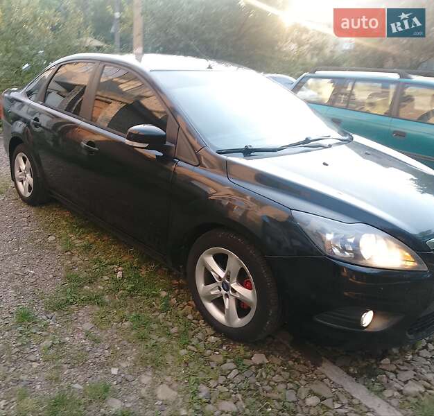 Седан Ford Focus 2011 в Самборе
