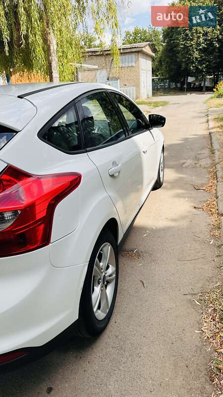 Хэтчбек Ford Focus 2014 в Никополе
