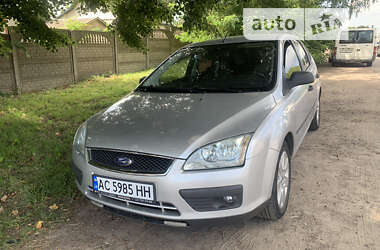 Хэтчбек Ford Focus 2006 в Нововолынске