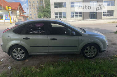 Хетчбек Ford Focus 2006 в Нововолинську