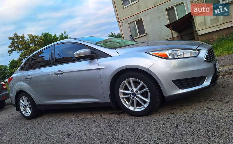 Седан Ford Focus 2016 в Слобожанському