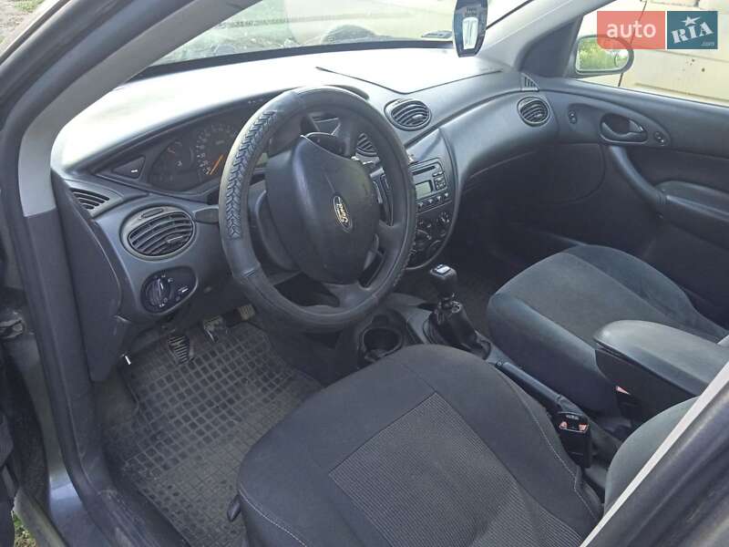 Седан Ford Focus 2002 в Чечельнике