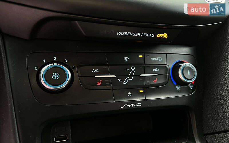 Седан Ford Focus 2015 в Львове