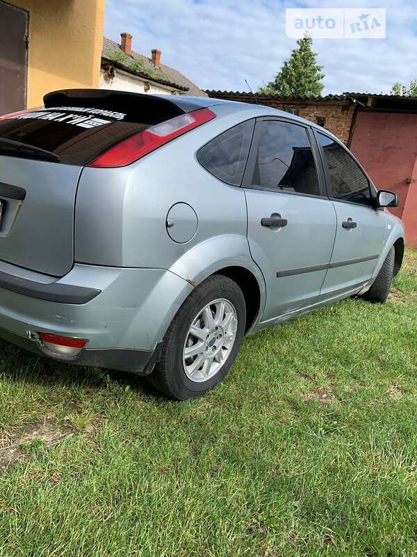 Хэтчбек Ford Focus 2005 в Самборе