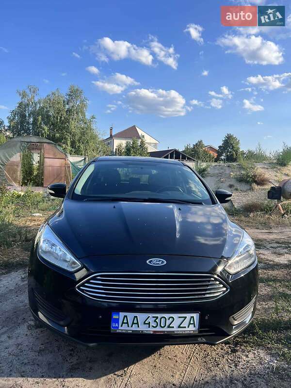 Хэтчбек Ford Focus 2016 в Киеве фото 2 Хэтчбек Ford Focus 2016 в Киеве