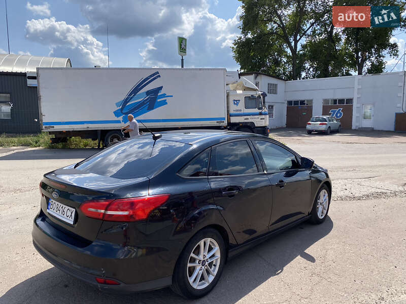 Седан Ford Focus 2014 в Десне