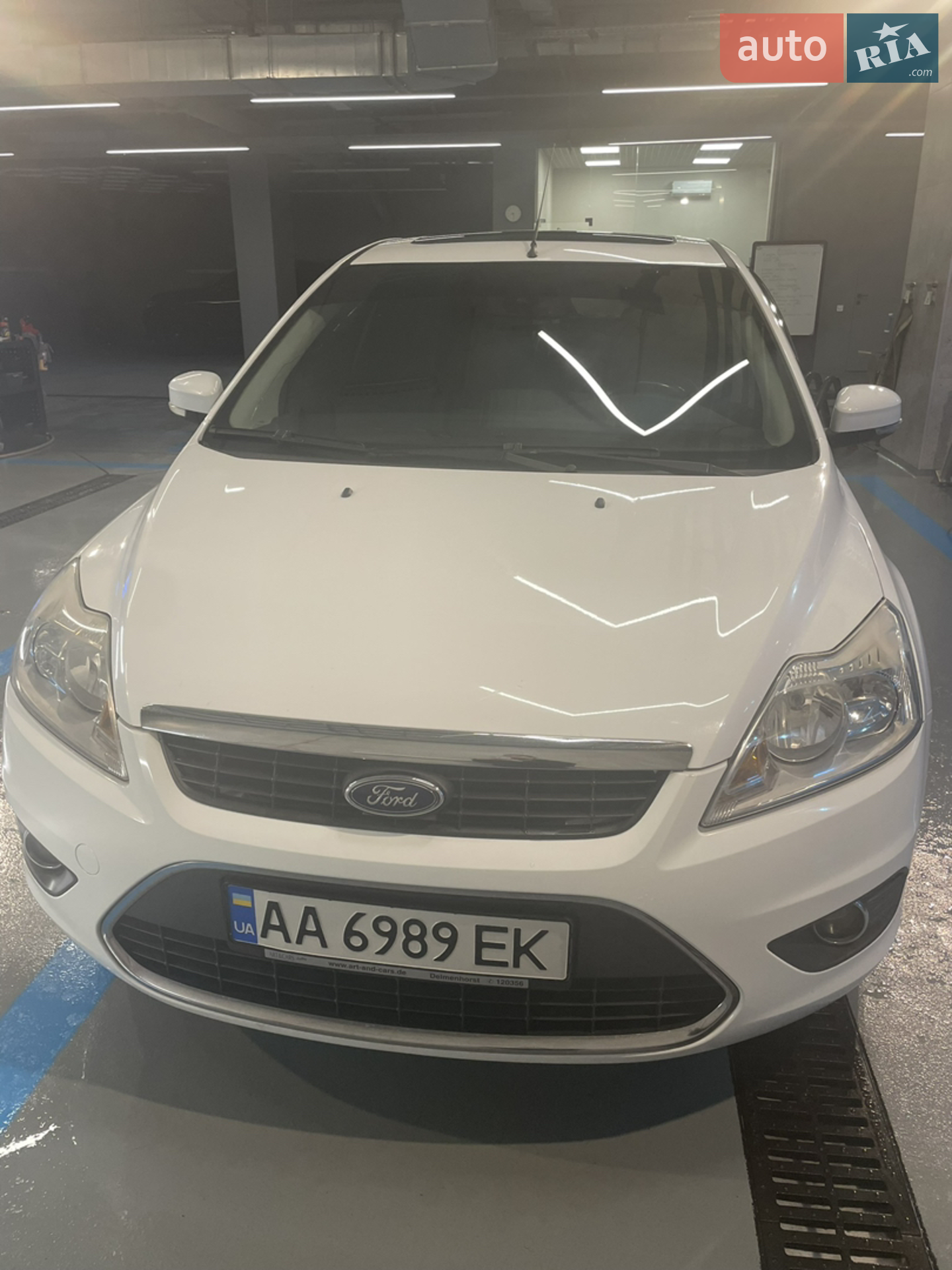 2010 Ford Focus - мініатюра 2