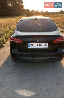 Седан Ford Focus 2014 в 