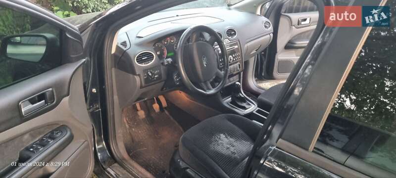 Седан Ford Focus 2006 в Днепре