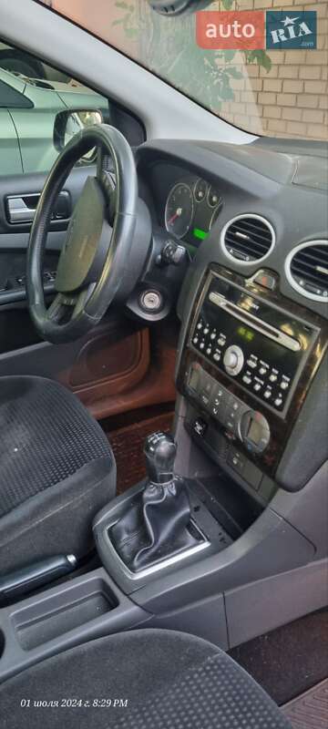 Седан Ford Focus 2006 в Днепре