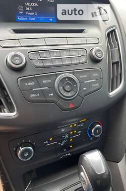Седан Ford Focus 2015 в 