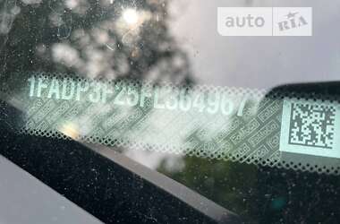 Седан Ford Focus 2015 в 