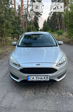 Хетчбек Ford Focus 2015 в Черкасах