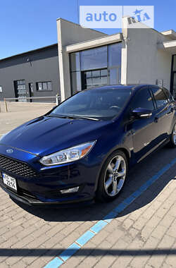 Хэтчбек Ford Focus 2015 в Ужгороде