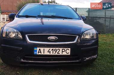 Хэтчбек Ford Focus 2005 в 
