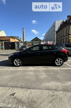 Хэтчбек Ford Focus 2011 в Львове