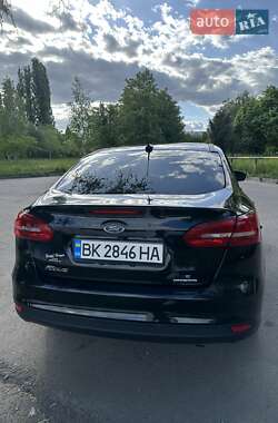 Седан Ford Focus 2015 в Ровно