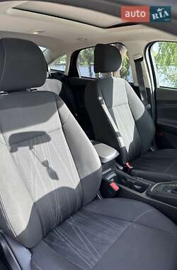 Седан Ford Focus 2015 в Ровно