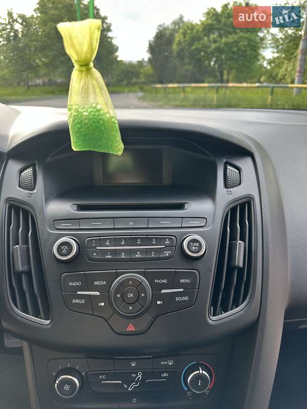 Седан Ford Focus 2015 в Рівному
