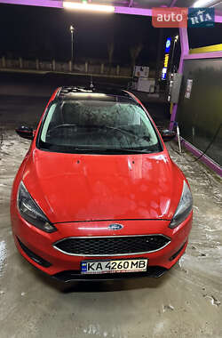 Хэтчбек Ford Focus 2015 в 