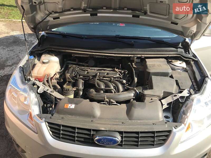 Хэтчбек Ford Focus 2011 в Черновцах фото 3 Хэтчбек Ford Focus 2011 в Черновцах