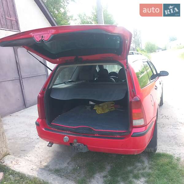 Универсал Ford Focus 2003 в Могилев-Подольске